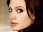 Angelina-Jolie-Diyeti_4ee3a.jpg