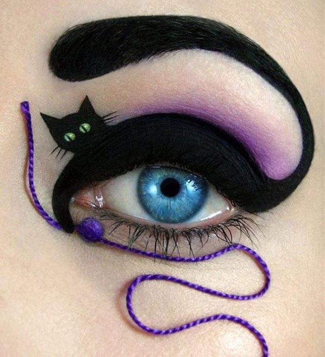 Kara Kedi Göz Makyajı